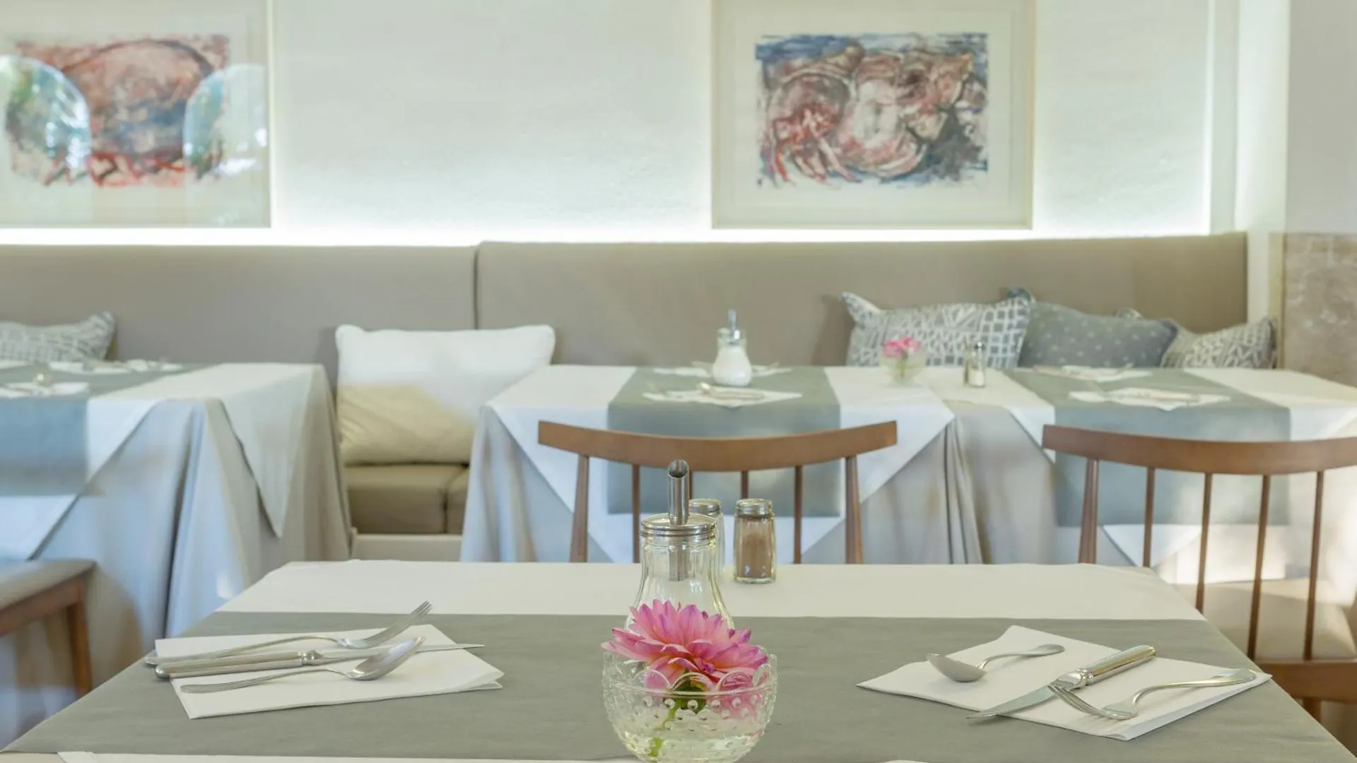 Apartamento El Rojo Can Picafort  Spain